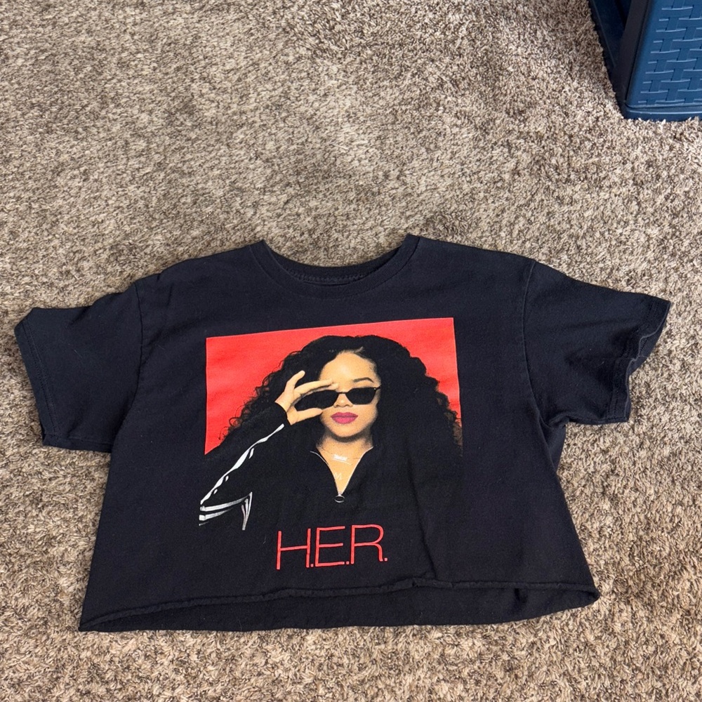 Women’s H.E.R. Cropped T-Shirt Size Small/Medium